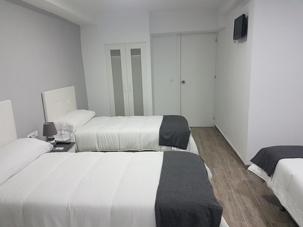 Guesthouse Central Αλικάντε Εξωτερικό φωτογραφία